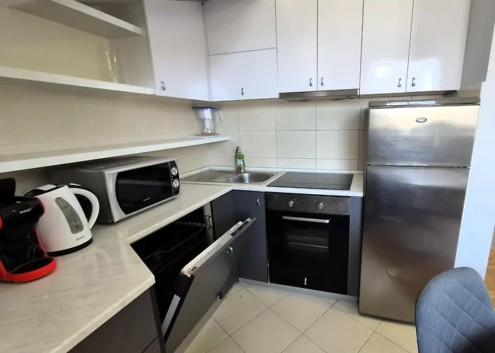 Likehome Life - Stevana Sremca